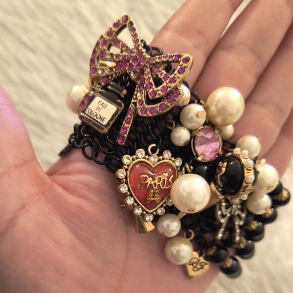 Betsey Johnson Paris Charms Statement Bracelet - Picture 2 of 6